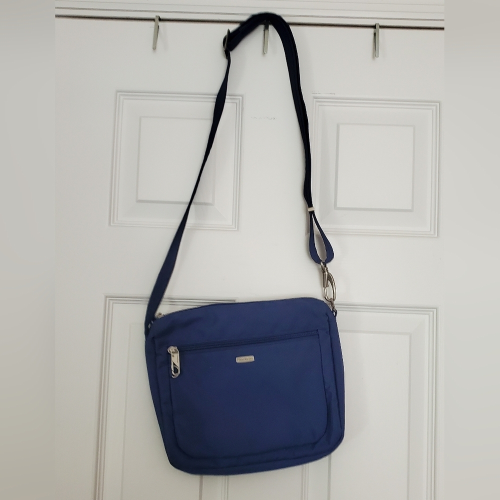 Travelon Anti-Theft Classic Small E/W Crossbody